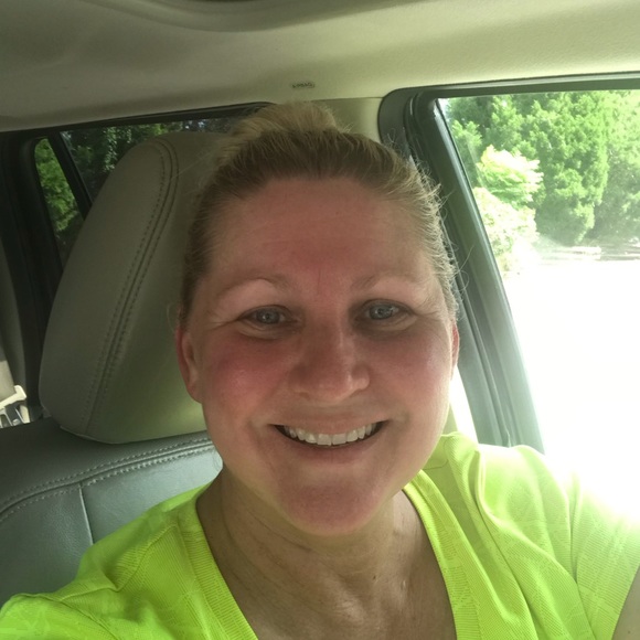 Meet your Posher, Stacy - Picture 1 of 1